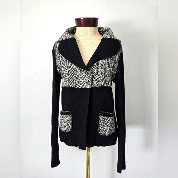 LINEA DOMANI  Black and White Mixed Media Knit Cardigan with Safety Pins. Size S - Picture 1 of 11